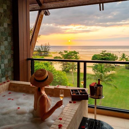 Shangri-La Rasa Ria, Кота Кинабалу Екстериор снимка Sunset at the beach