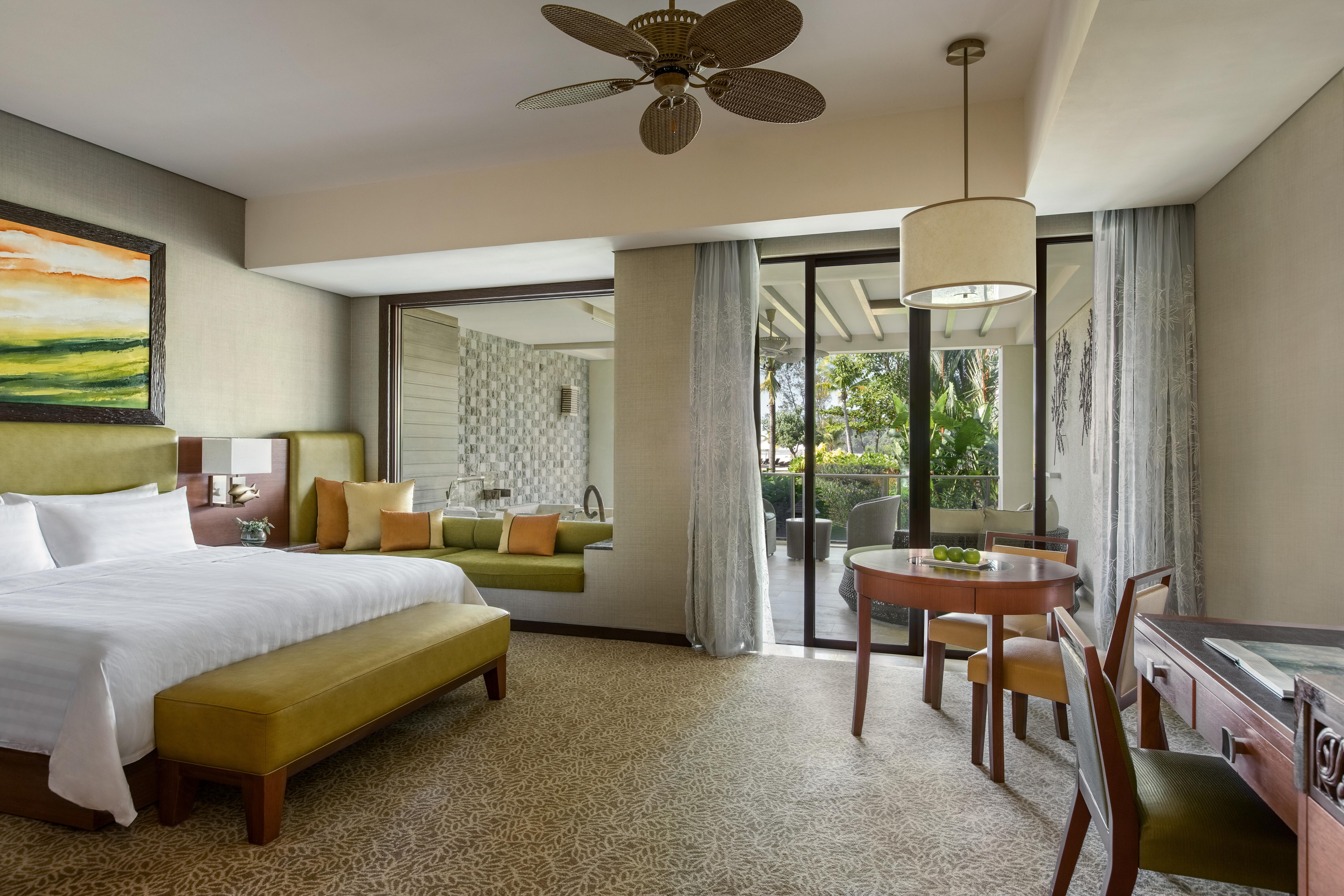 Shangri-La Rasa Ria, Кота Кинабалу Екстериор снимка A room at the Westin Maldives