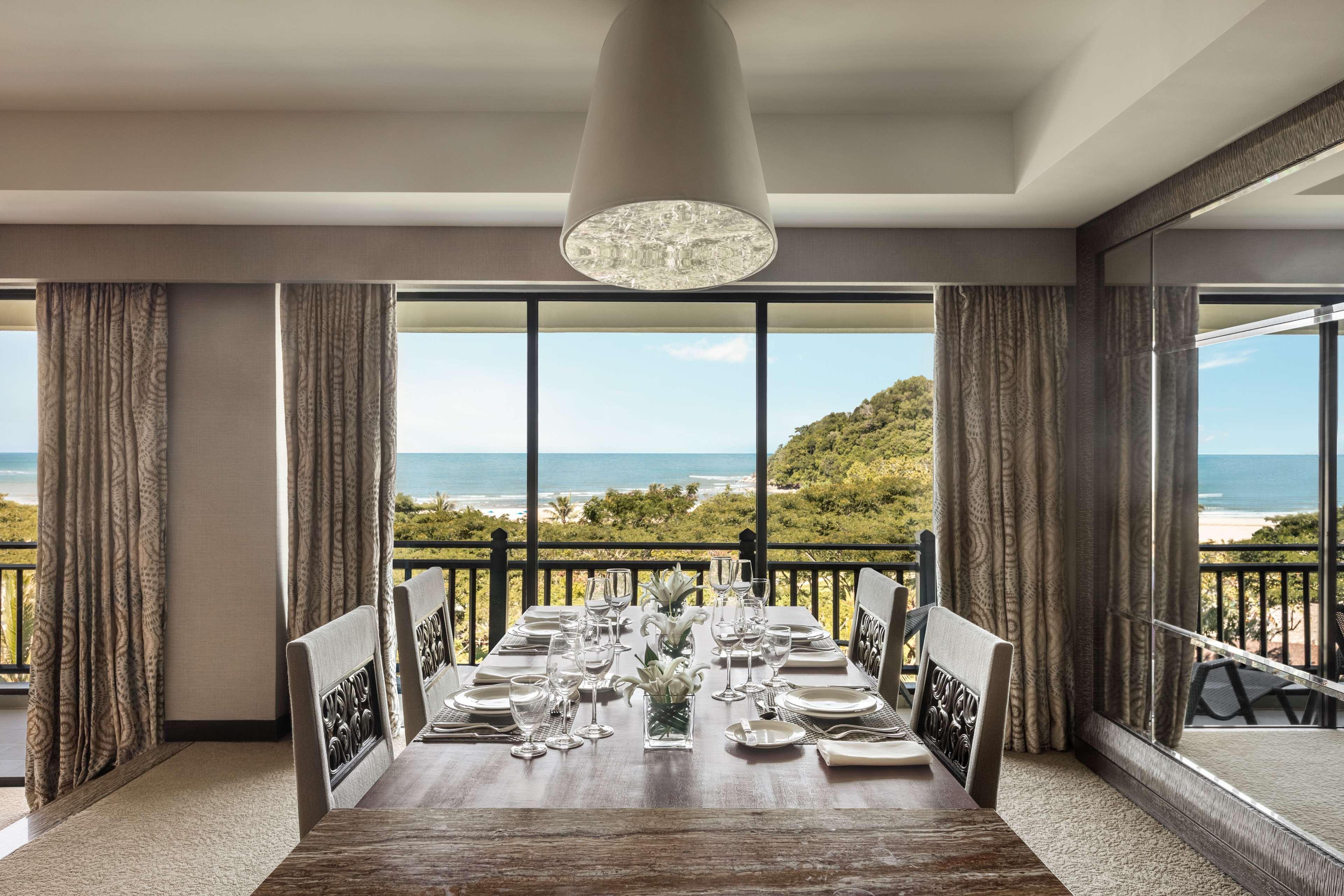 Shangri-La Rasa Ria, Кота Кинабалу Екстериор снимка Dining room